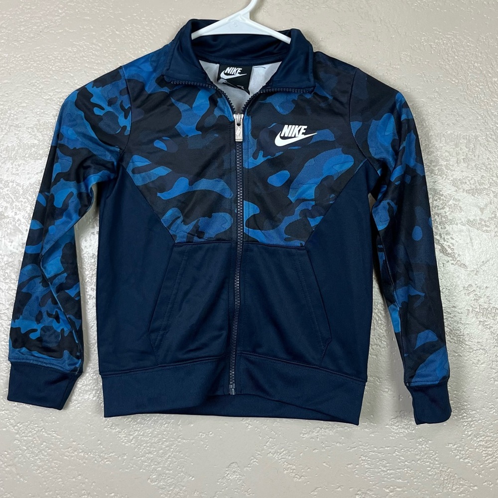 Nike boy long sleeve full‎ zip athletic black blue camuflaje sweatshirt size 6/M